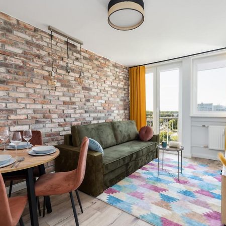 Stylish Apartment Near Wroclavia For 4 Guests By Noclegi Renters 弗罗茨瓦夫 外观 照片