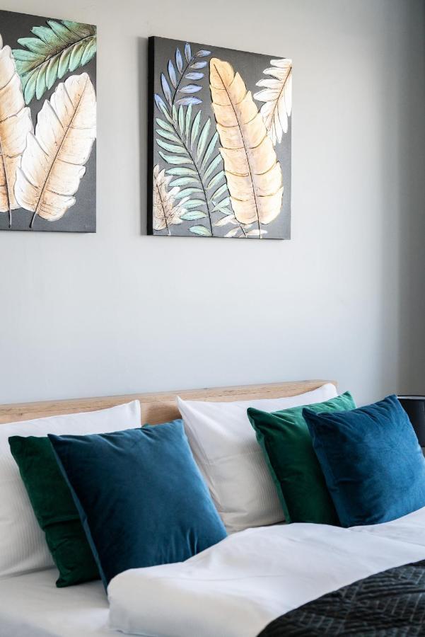 Stylish Apartment Near Wroclavia For 4 Guests By Noclegi Renters 弗罗茨瓦夫 外观 照片