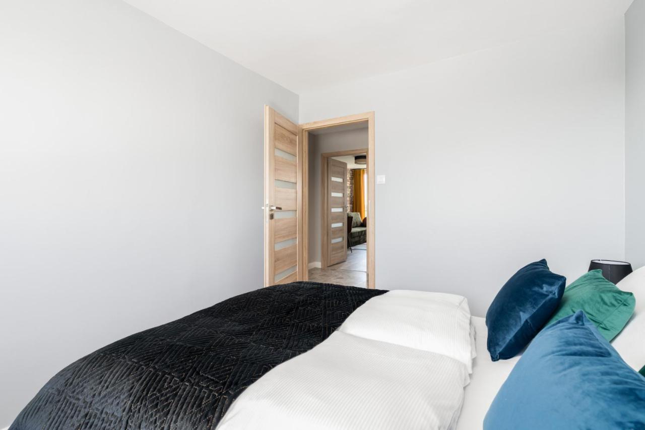 Stylish Apartment Near Wroclavia For 4 Guests By Noclegi Renters 弗罗茨瓦夫 外观 照片