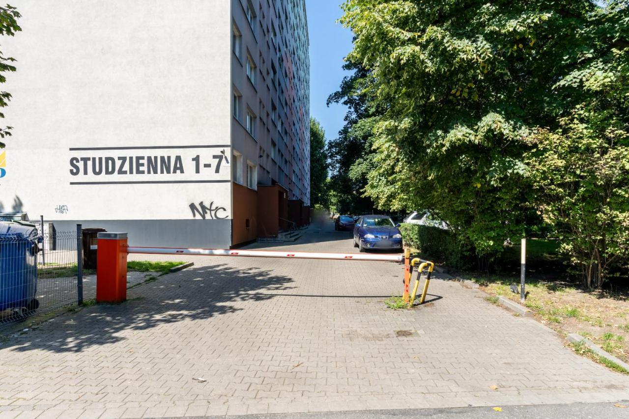 Stylish Apartment Near Wroclavia For 4 Guests By Noclegi Renters 弗罗茨瓦夫 外观 照片